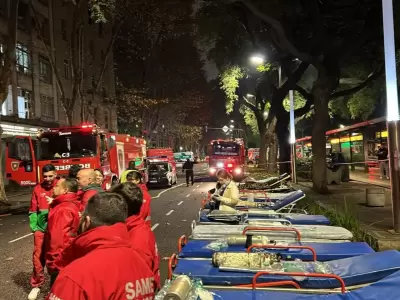 Voraz incendio en Monserrat