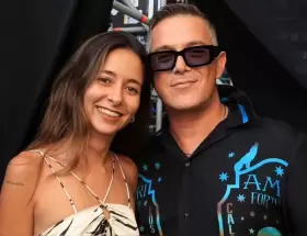 Ivet Playà y Alejandro Sanz