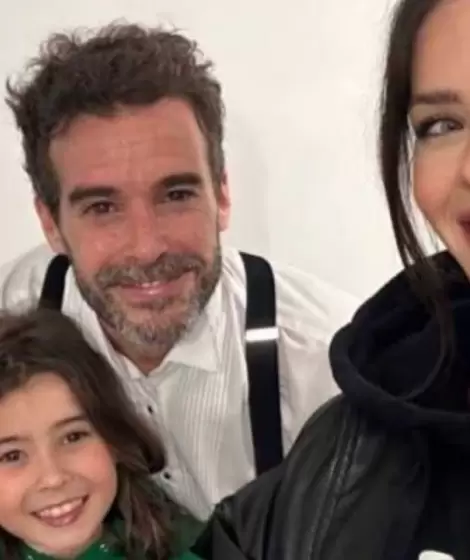 Nicolás Cabré junto a la China Suárez y su hija Rufina