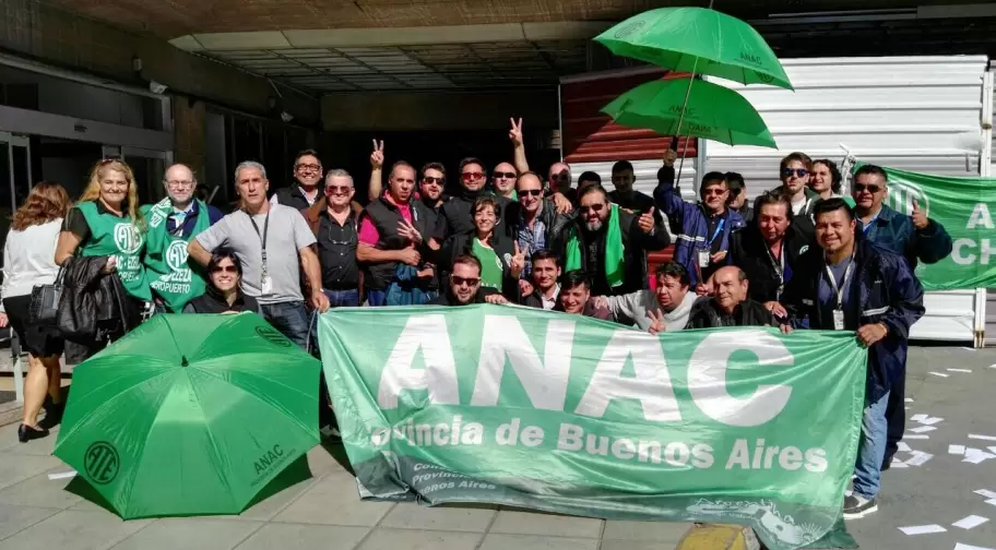 Trabajadores anunciaron medidas de fuerza tras posibles despidos