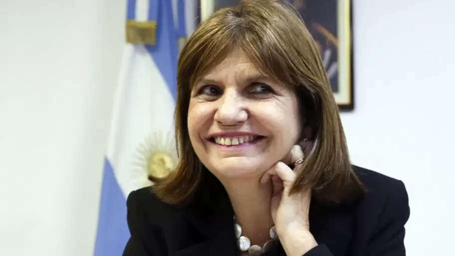 Patricia Bullrich es ministra de Seguridad con Javier Milei, como lo fue de Mauricio Macri, mientras que con Fernando de la Rúa condujo Trabajo.