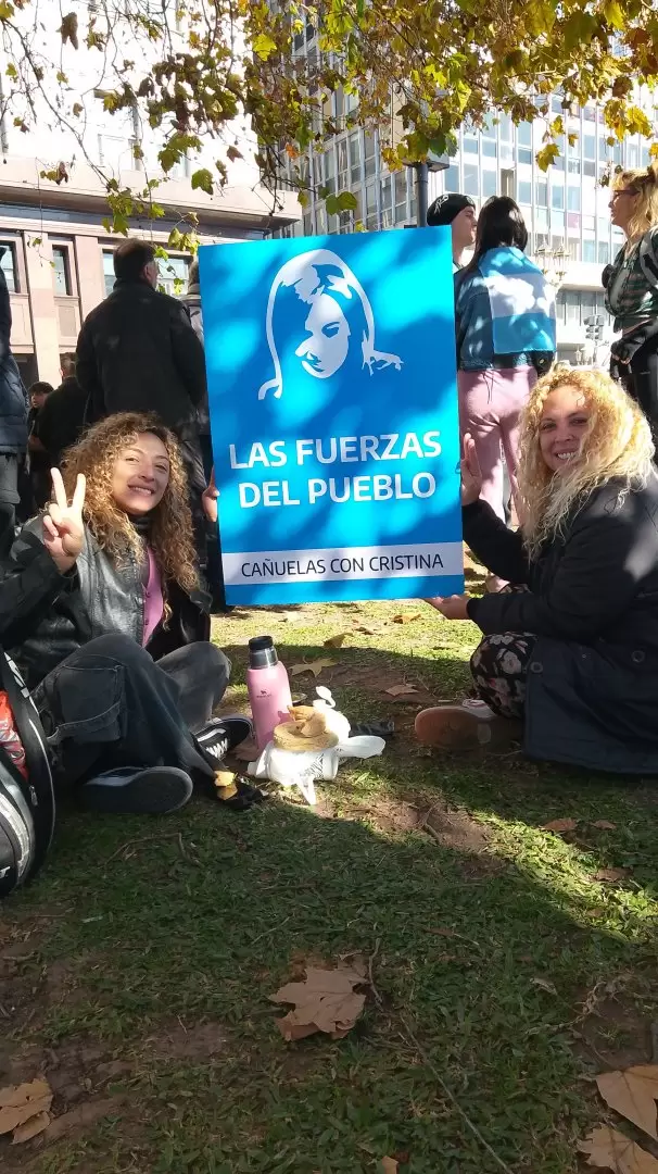 "Las fuerzas del pueblo"