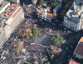 El Gobierno minimizó la concurrencia de la marcha en defensa de Cristina Kirchner