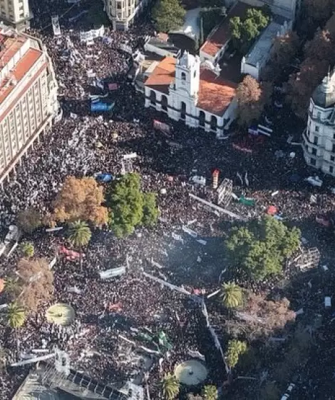 El Gobierno minimizó la concurrencia de la marcha en defensa de Cristina Kirchner