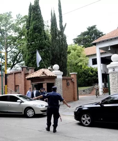 Muerte en la Quinta de Olivos: un soldado de 21 a�os fue hallado sin vida en un puesto de seguridad