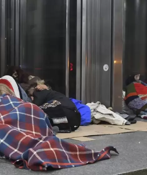 Bajo cero: cómo es el plan de ayuda a personas en situación de calle en CABA