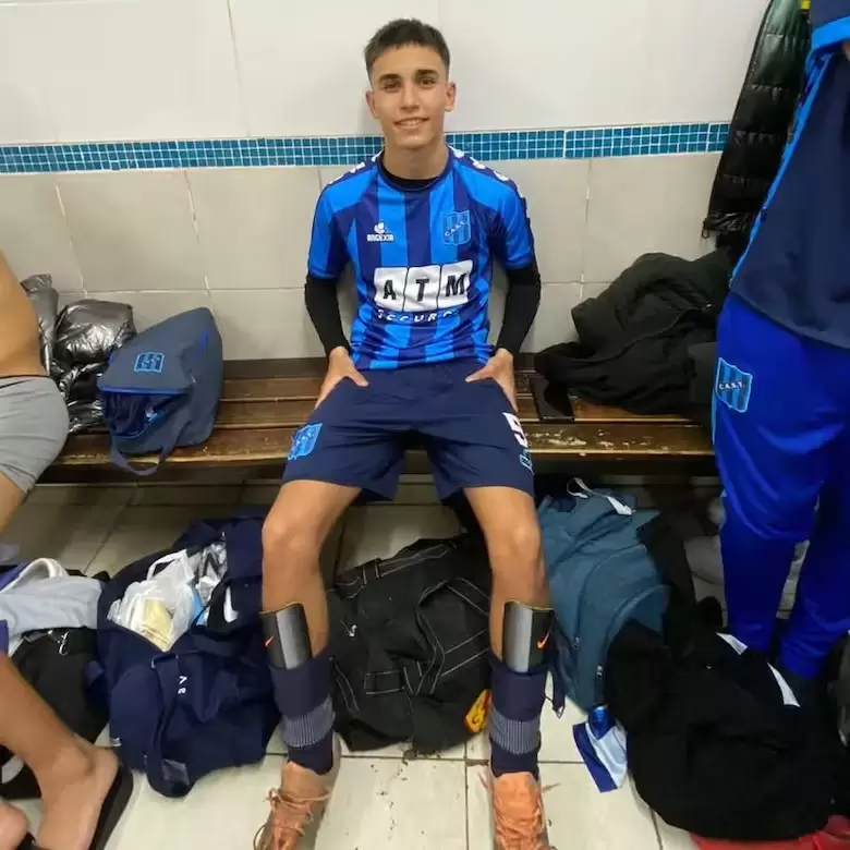 Muri Camilo Nuin, promesa de San Telmo, durante una operacin de rodilla