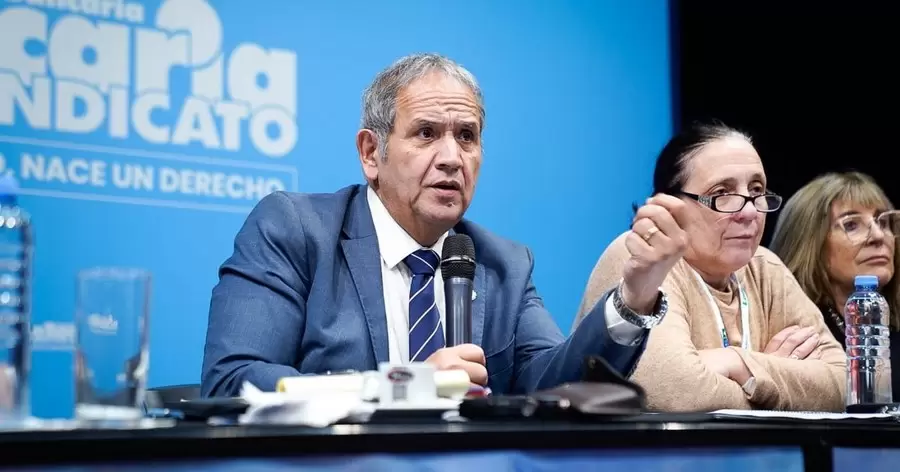 Sergio Palazzo y el 52 Congreso de La Bancaria, en el cual Cristina Fernndez de Kirchner dej un mensaje grabado.