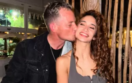 Santiago del Azar y Melody Luz