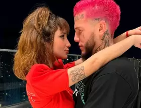 Melody Luz y Axel Caniggia