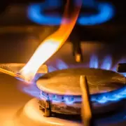 El Gobierno recarga a los usuarios de gas, recorta subsidios y libera el precio de las garrafas en medio de la crisis energtica