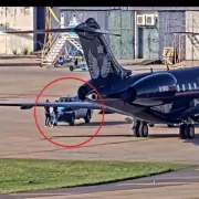 Vuelo privado, valijas sin control y vnculos con el poder: el detalle de la escandalosa trama que desmiente al Gobierno de Javier Milei