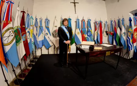 Javier Milei durante la firma del Pacto de Mayo en la Casa Histrica