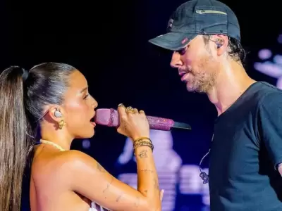 Emilia Mernes y Enrique Iglesias