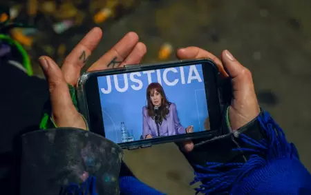 Cristina Fernández de Kirchner desde el balcón