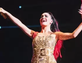 Ensuciaron a Lali Espósito con una fake news en El Trece