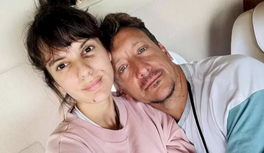 Nico Vázquez y Gimena Accardi confirmaron su separación tras 18 años juntos