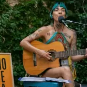 Último adiós a Araceli Julio, cantante de ska, víctima del ajuste de Milei en salud oncológica