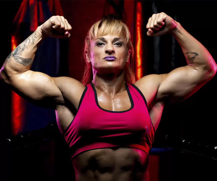 Alejandra "Locomotora" Oliveras