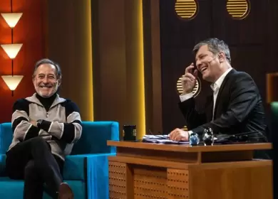 Guillermo Francella aceptó el cambio de roles y "arrinconó" a Pergolini con una filosa pregunta