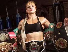 Alejandra "Locomotora" Oliveras y la despedida que se merece.