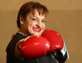 Alejandra "Locomotora" Oliveras