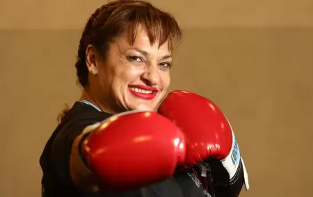 Alejandra "Locomotora" Oliveras