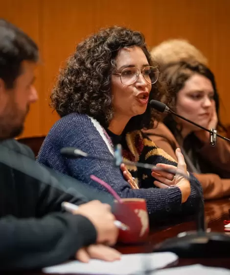 Julia Mengolini denunció al presidente Javier Milei y Juan Grabois es su abogado defensor