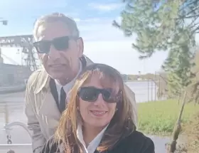 Pablo Cabrera y su esposa  Sandra Cano, candidata a concejal libertaria