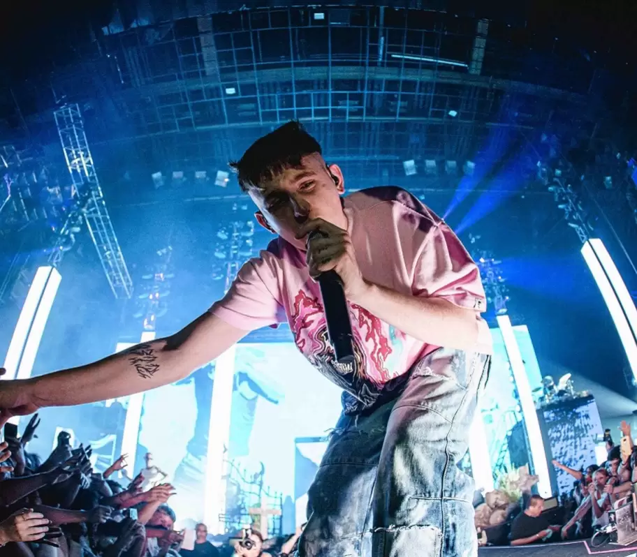 Dillom fue protagonista de un tenso episodio durante un show de AC/DC en Madrid.