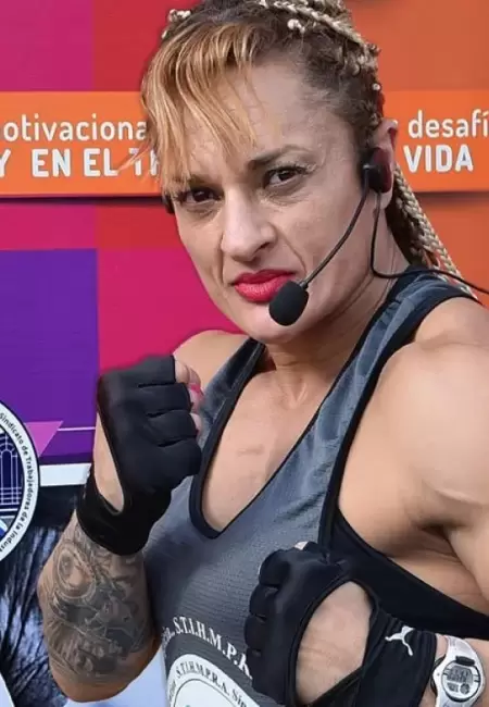 Alejandra "Locomotora" Olivera