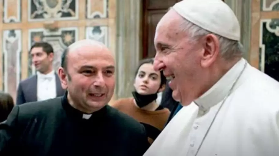 El  Papa Francisco llamaba todos los das a las 19 horas a Gabriel Romanelli