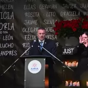 Con Milei presente, el presidente de la AMIA reclam por Nisman en el acto a 31 aos del atentado