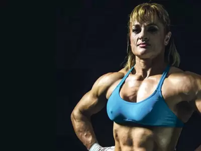 Alejandra "Locomotora" Oliveras