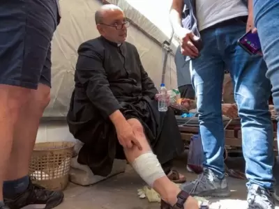 El cura argentino Gabriel Romanelli fue herido en un bombardeo israelí