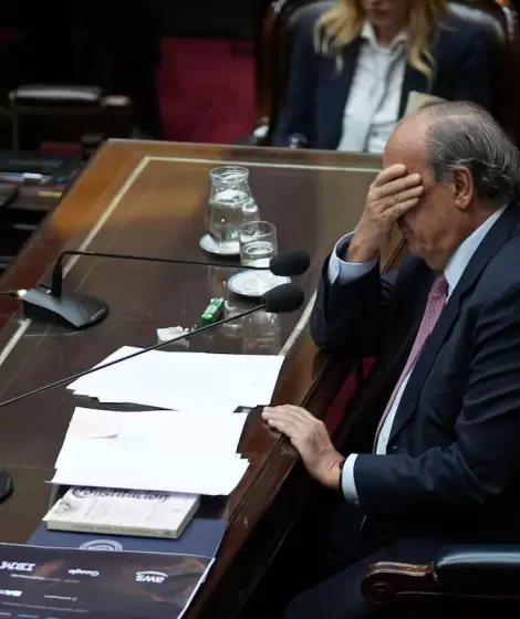 Guillermo Francos y la derrota parlamentaria.