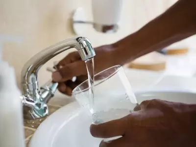 El Gobierno avanza formalmente con el proceso de privatización de Agua