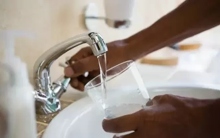 El Gobierno avanza formalmente con el proceso de privatización de Agua