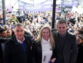 Sebastián Pareja, Karina Milei y Martín Menem.