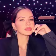 Picante, la China Suárez armó un escándalo con un detalle en su outfit: ¿Wanda Nara o Eugenia Tobal?