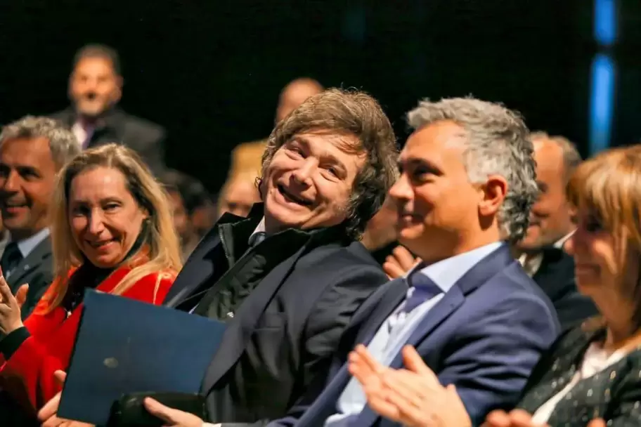 Karina y Javier Milei junto a Sebastin Pareja