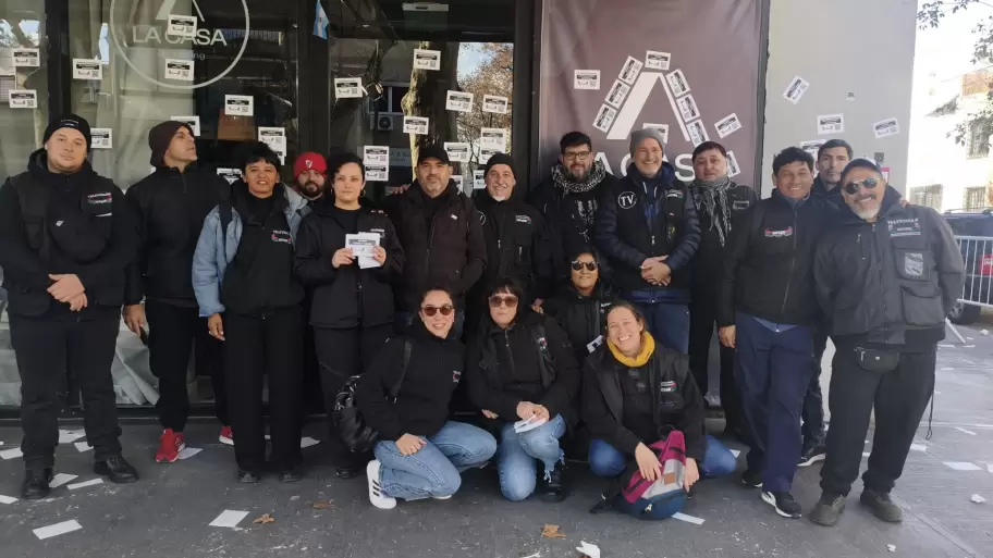 Los trabajadores nucleados en el SATSAID que llevaron adelante la caravana.