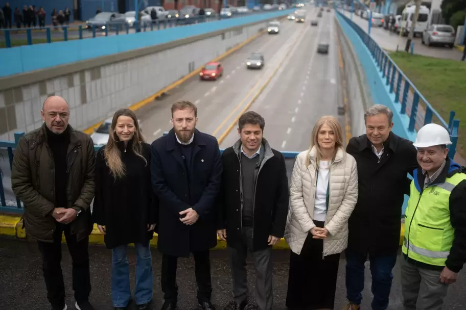 Los funcionarios compartieron la inauguracin de un nuevo resonador magntico en el Hospital Gandulfo