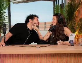 Tras seis meses de relación, Homero Pettinato y La Reini terminaron