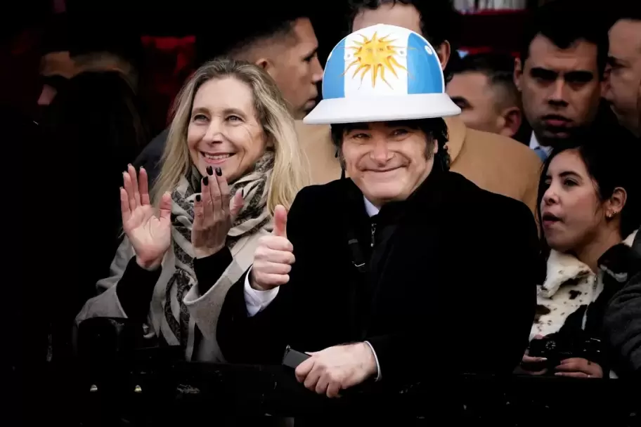 Mientras tanto, Milei de fiesta en la Sociedad Rural