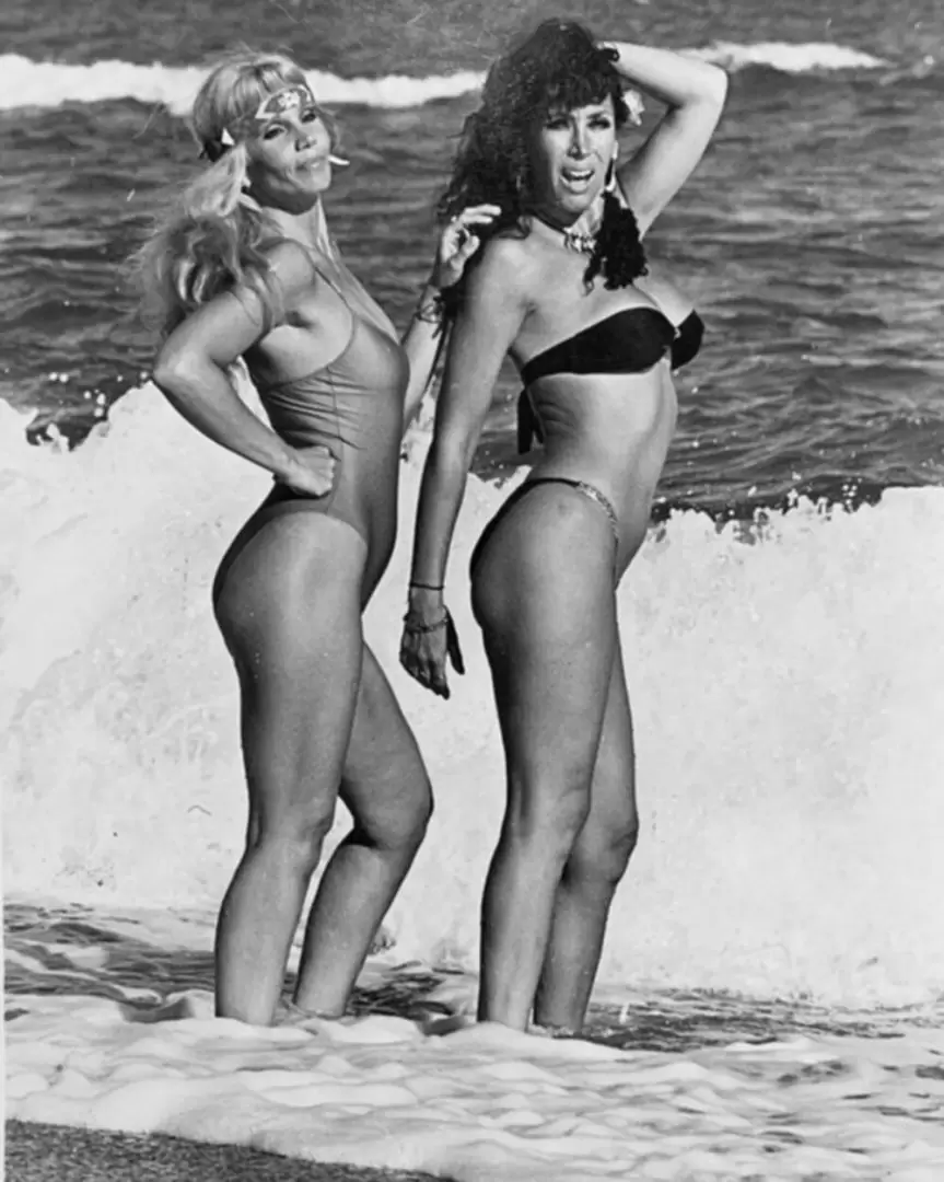 Graciela  Alfano y Moria Casn