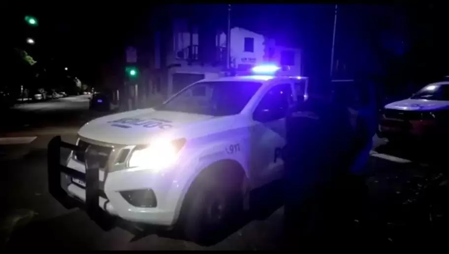 El hallazgo fue en el Barrio Autdromo y la vctima presentaba una herida cortante en el cuello.
