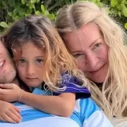 Una barcaza embisti un velero y murieron dos nias argentinas: una de las vctimas es Mila, nieta de Gustavo Yankelevich y Cris Morena
