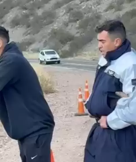 Matas Orihuela se someti al control policial a pesar de los golpes, pero los insultos racistas pudieron ms y todo termin en un conflicto.