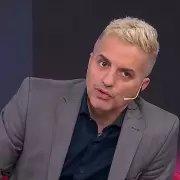 �ngel de Brito se meti� en el barro y liquid� a Wanda Nara: "Se fue al pasto, enloqueci�"